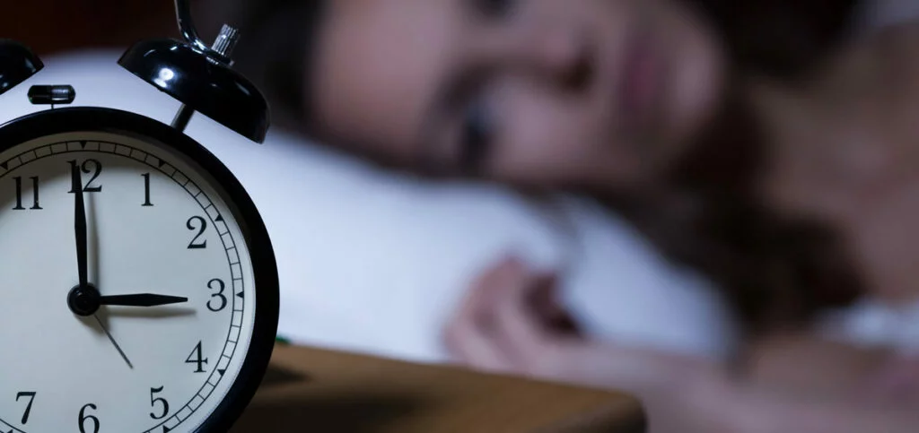 Come Lo Stress Cronico Causa Insonnia: Soluzioni Efficaci per Combatterla
